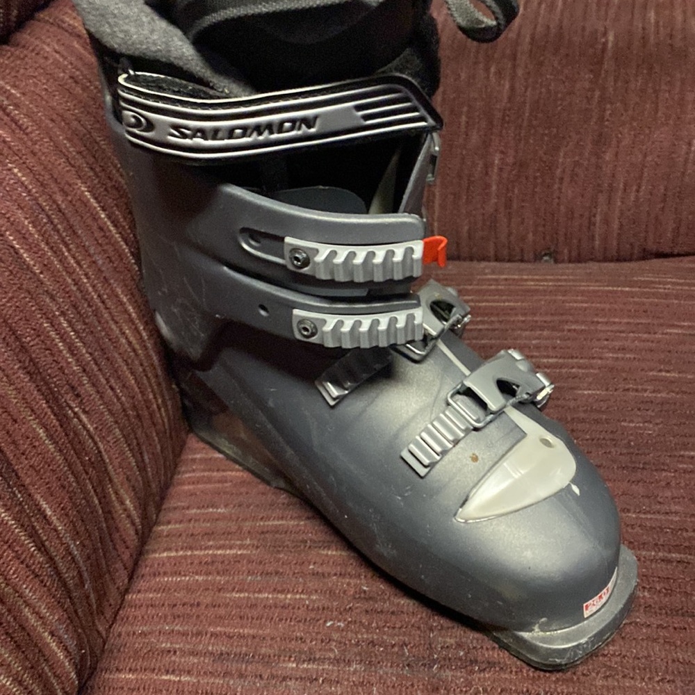 Salomon Ski Boots - Picture 4 of 13